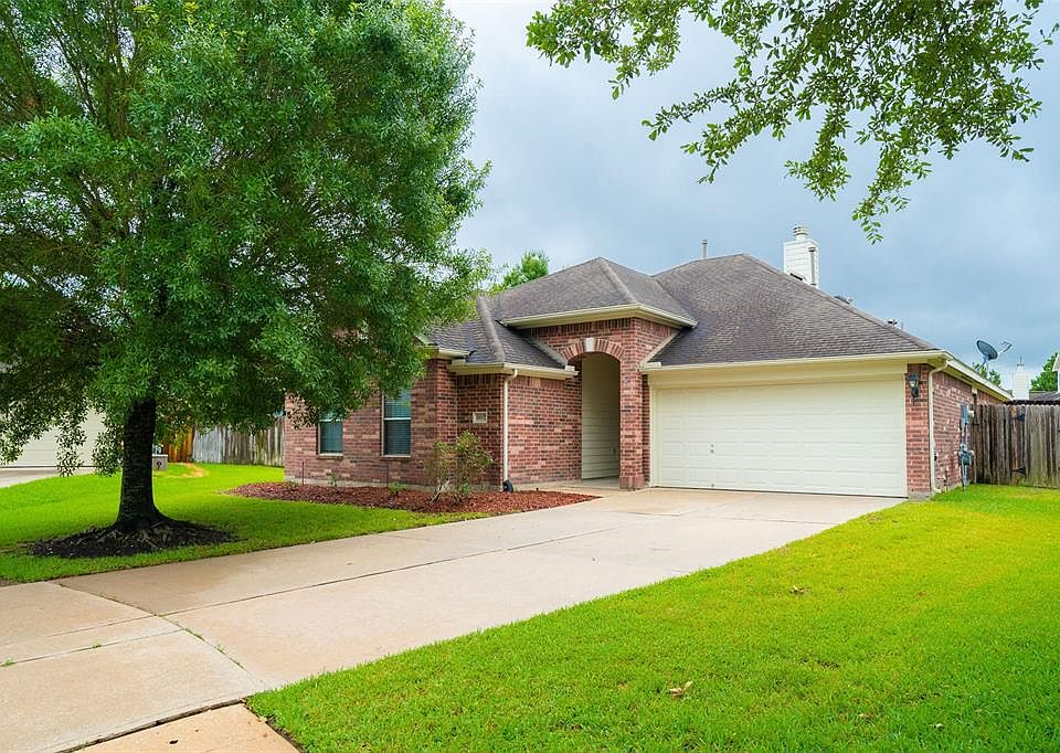 1st image of 18007 Broadbluff Ln