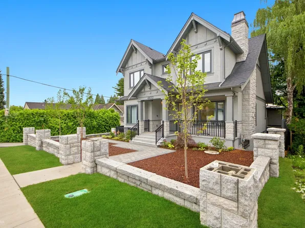 4432 Crown St, Vancouver, BC V6S 2K5