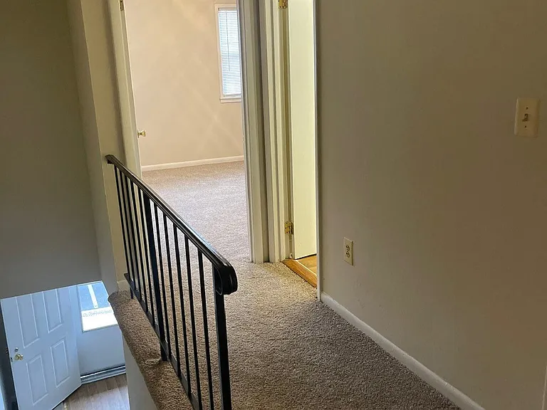 Longview — Photo 177