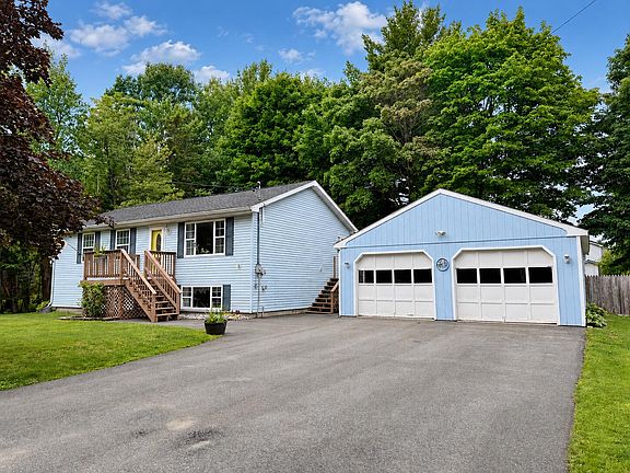 2nd image of 14 Forest Avenue