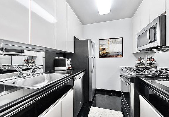 5th image of 525 E 72nd St APT 27D