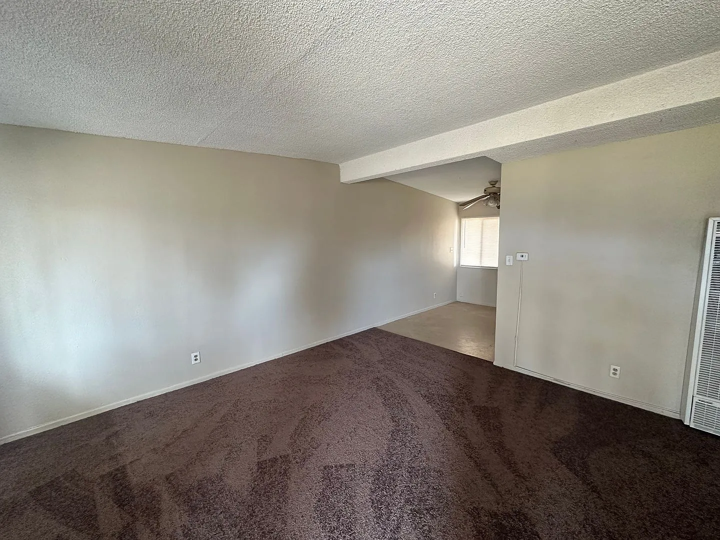 Modern 2-Bedroom Apartment with Garage Convenient Living! — Photo 2
