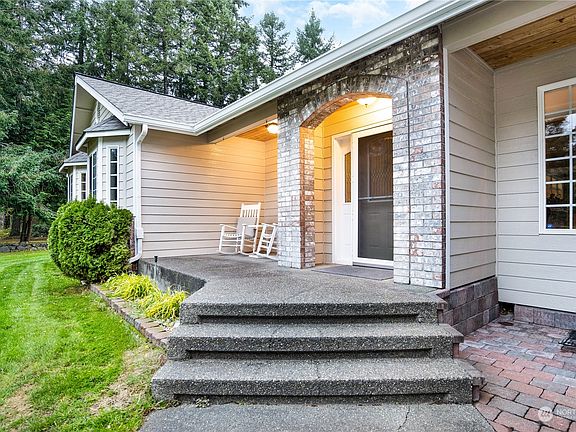 2nd image of 16926 146th Avenue SE