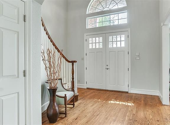 4th image of 4013 Rosebud Dr