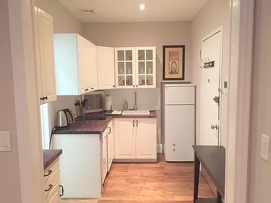 Rented by HOME RESIDENTIAL LLC | media 6