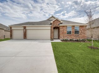 439 Ridge Dr, Justin, TX 76247