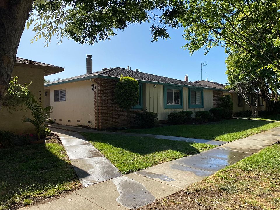 1st image of 2703 Skylark Dr