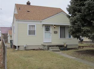 23705 Crossley Ave, Hazel Park, MI 48030