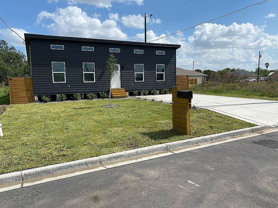 1st image of 2823 S Pleasantview Dr