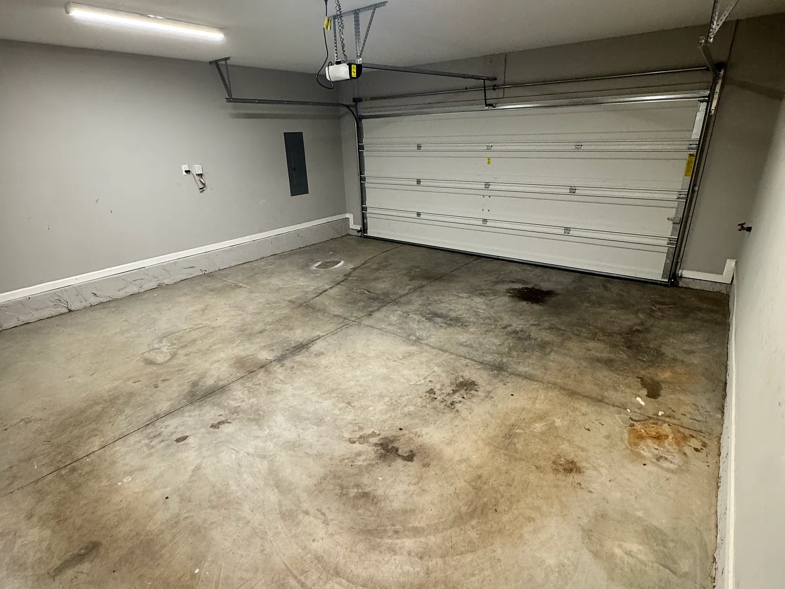 3 bed, 1620 sqft, $2,300 — Photo 4