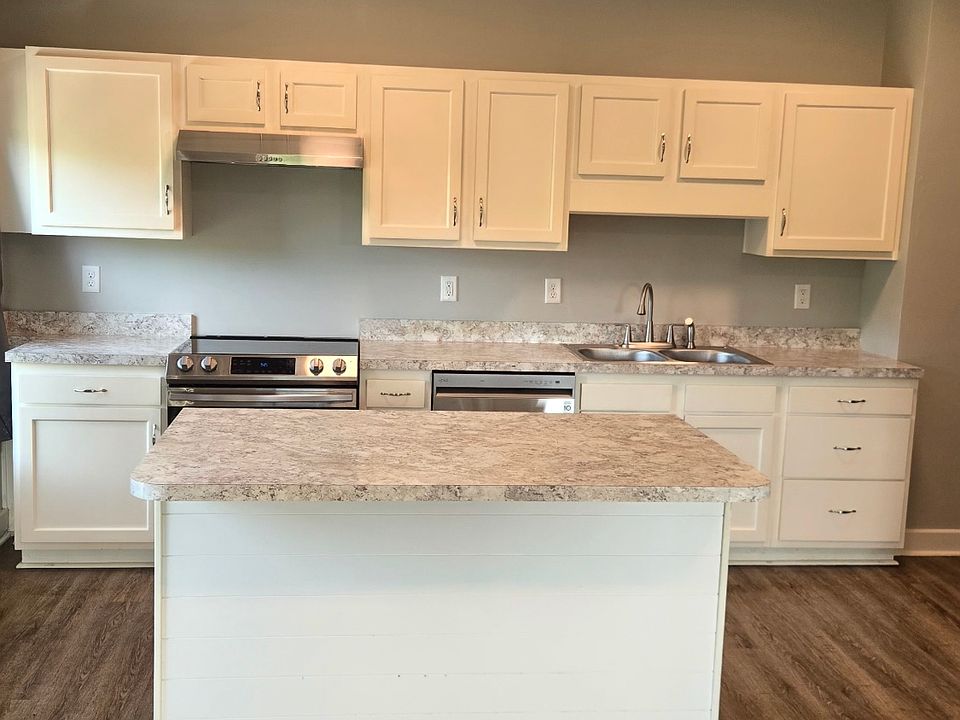1st image of 1731 Edenside Ave #5