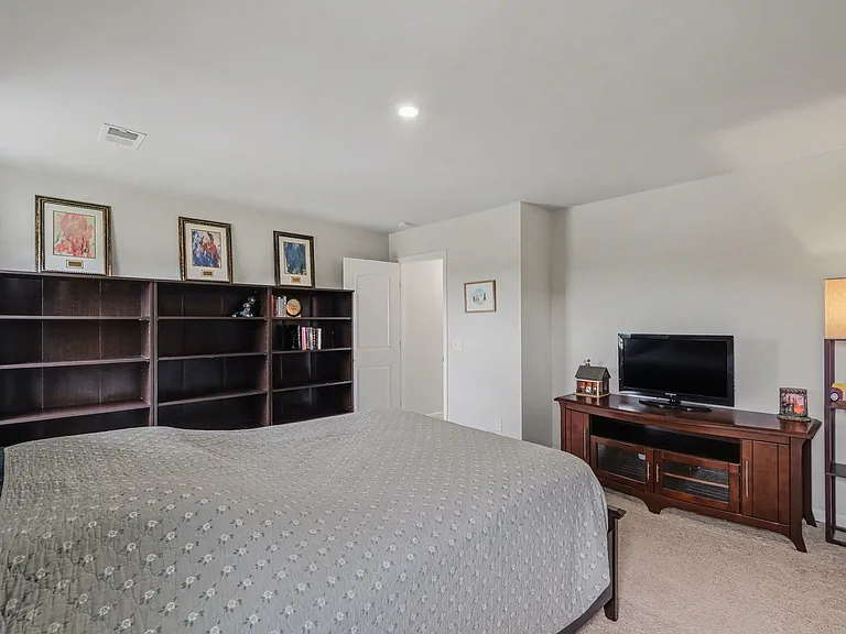 139 Millbrook Dr — Photo 20