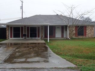 406 Caroline Dr, Port Neches, TX 77651
