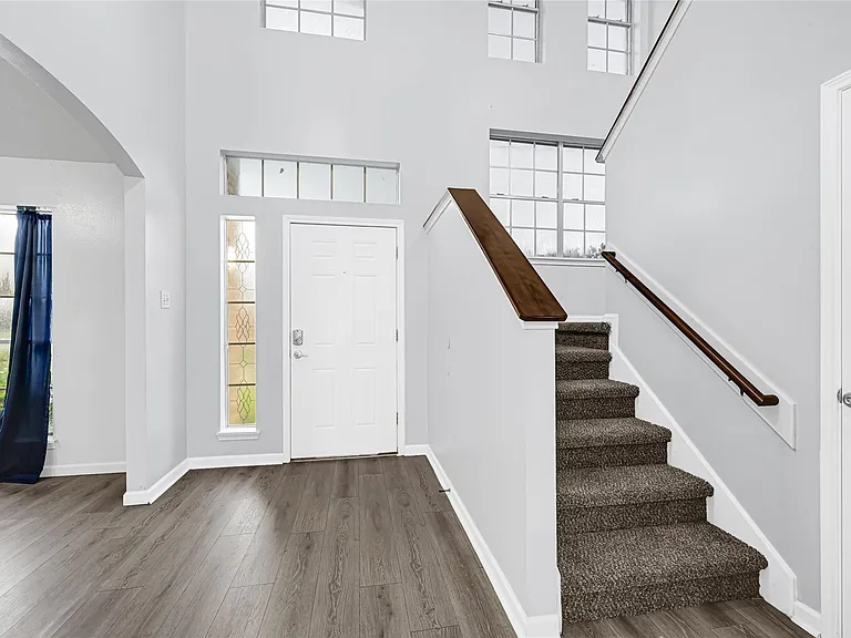 15019 Dunster Ln — Photo 3