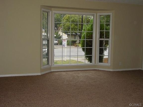 5th image of 1836 N San Antonio Ave