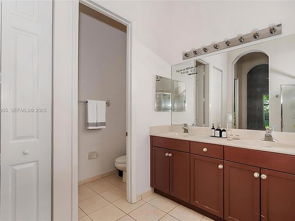 4th image of 12471 NW 78th Manor