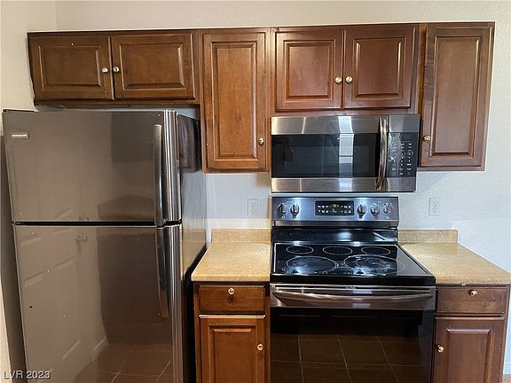 5th image of 230 Mission Catalina Ln APT 107