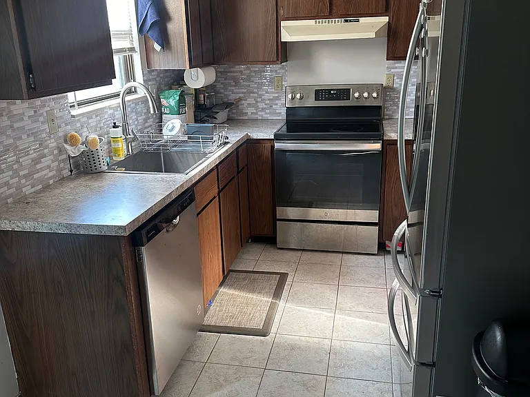 114 Hillcrest Ave #114 — Photo 7