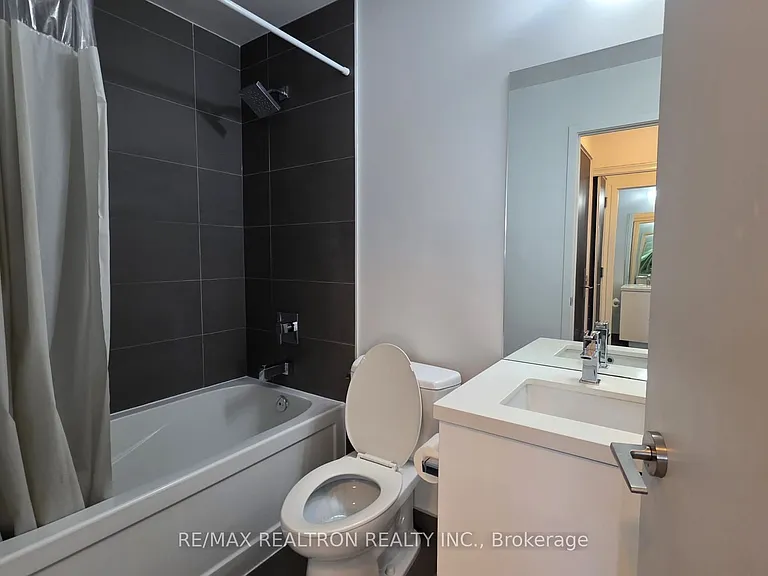 8 Eglinton Ave E #2605 — Photo 20