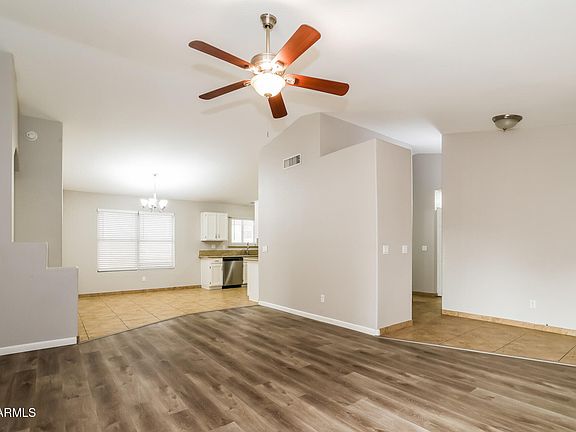 5th image of 3917 E SAN REMO Avenue