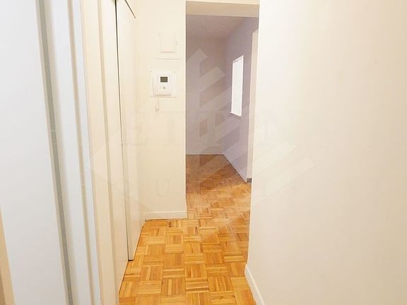 4th image of 171 E 89th St APT 2J