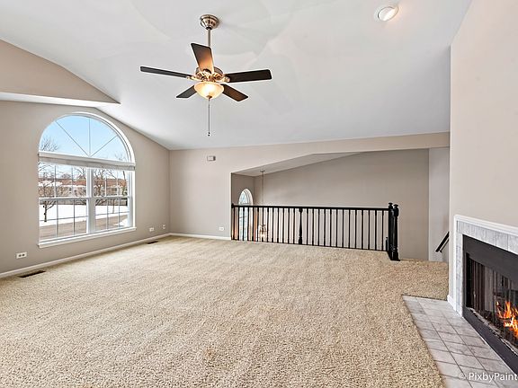 4th image of 878 Ann Arbor Ln