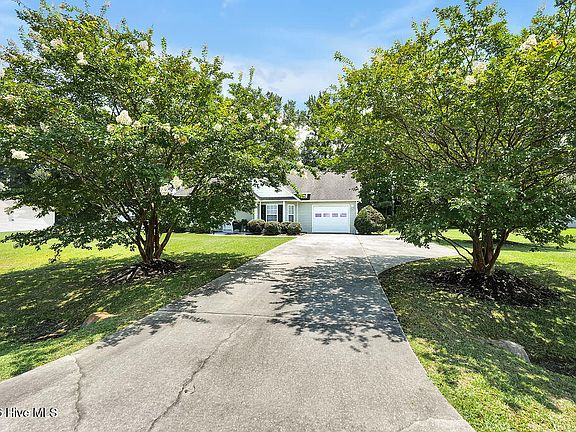 3rd image of 118 Phillip Mills Drive