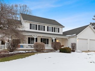 3216 W Bretons Dr, McHenry, IL 60050