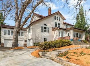 5001 Country Club Blvd, Des Moines, IA 50312
