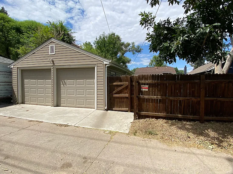 1914 S Williams St — Photo 28