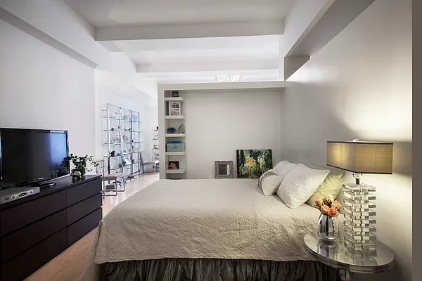 Sold by City Connections Realty | media 3