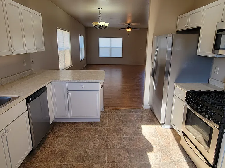 517 Angel Way — Photo 8