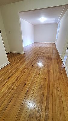 3rd image of 140-35 Burden Cres APT 201