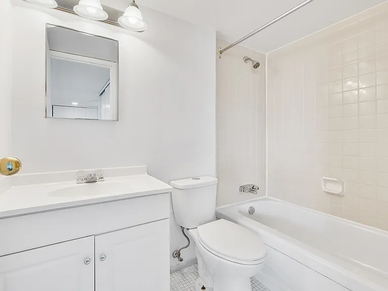 80 Florence St #706 — Photo 21