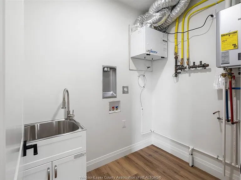 154 McLellan Ave #A — Photo 23