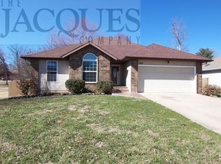 727 S Timbercreek Ave, Springfield, MO 65802