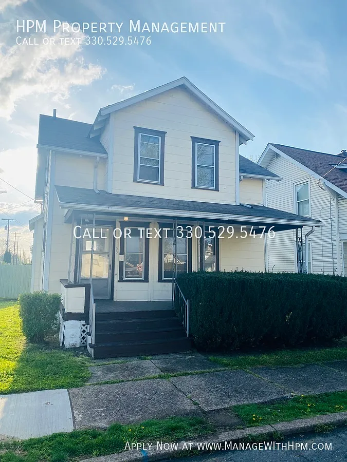 1155 Clarendon Ave SW photo 1