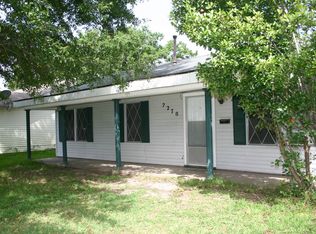 2270 1st St, Port Neches, TX 77651