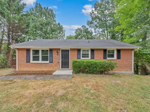 919 Glenn Ridge Rd NW, Roanoke, VA 24017