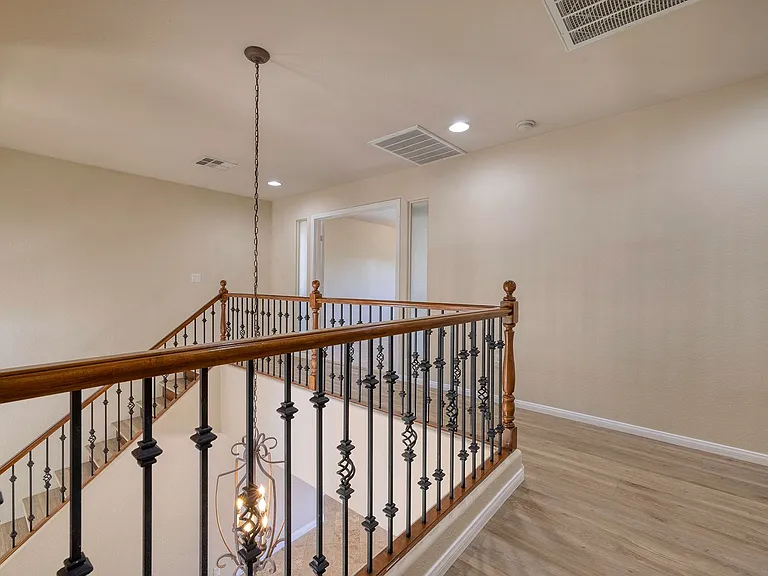 10226 Sourwood Ave — Photo 24