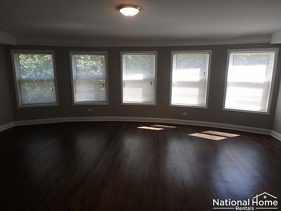 2nd image of 6048 N Fairfield Ave #2