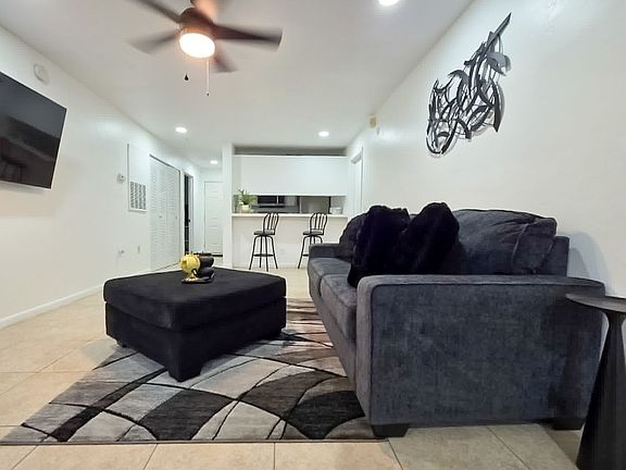 3rd image of 3800 SW 20th Ave #411C