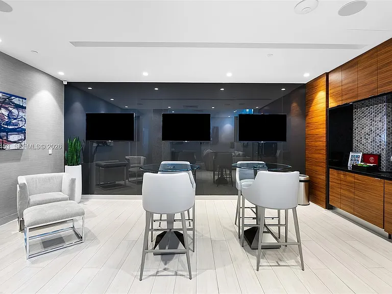 701 N Fort Lauderdale Beach Blvd #1504 — Photo 40