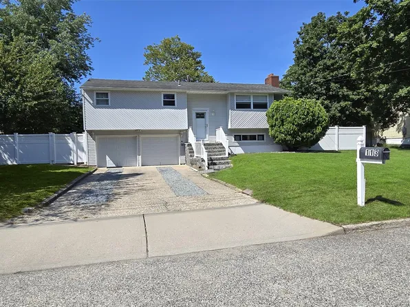113 Berkeley Avenue, Selden, NY 11784