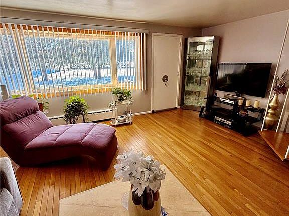 3rd image of 138 Old Hoboken Rd
