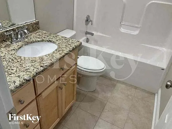 284 Southcircle Dr NW — Photo 11
