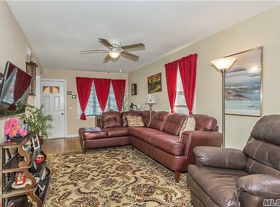 4th image of 112 West Blvd