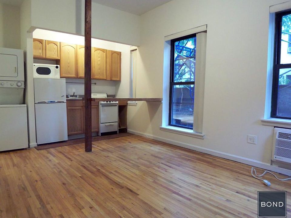 2nd image of 130 E 29th St APT 4