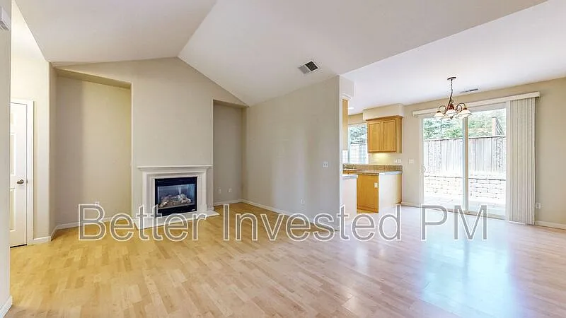 Building Photo - 1743 Waltzer Rd
