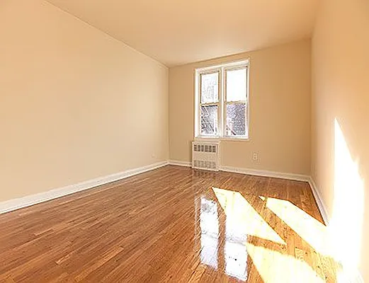Rented by SW Queens Mezzanine | media 32